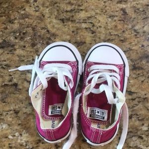 Converse Size 5 Pink Shoes